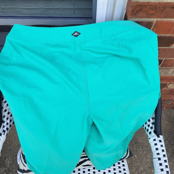 Board shorts - Picture 5 of 6